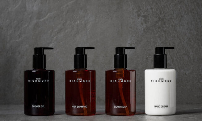 Dispenser John Richmond