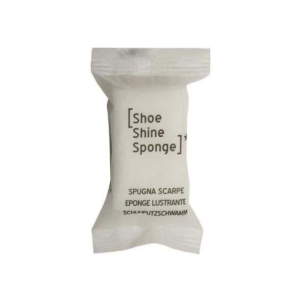 Polished shoe sponge in satinised flow pack