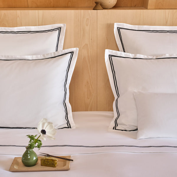 Lenzuolo Matrimoniale in Raso Liscio New York, 270x300 cm - Frette