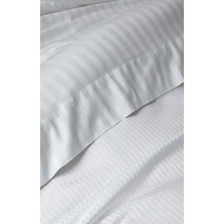 Drap pour lit simple en satin ligné 300 fils, 180x300 cm - Frette